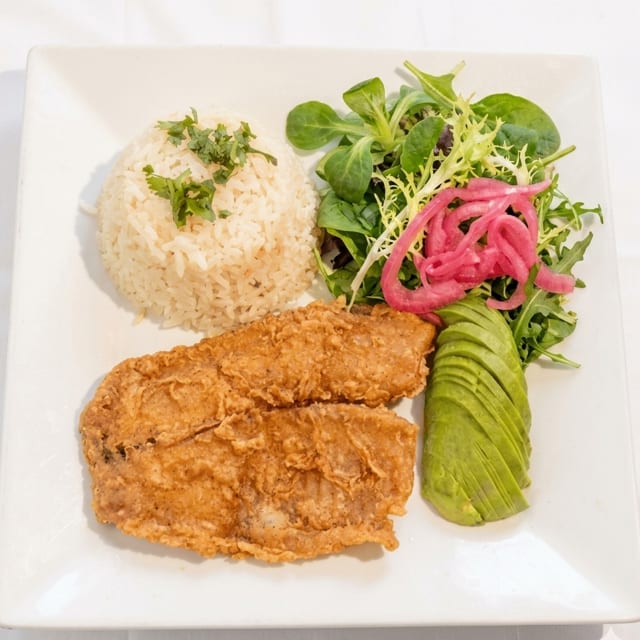 Pescado Empanizado (Breaded Fish).