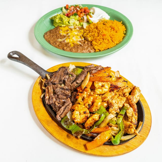 Fajitas Supremas (Supreme Fajitas).