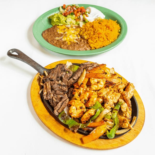 Fajitas Supremas (Supreme Fajitas).